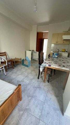 Studio/Γκαρσονιέρα για ενοικίαση Κέντρο (Ρίο) - Photo 3