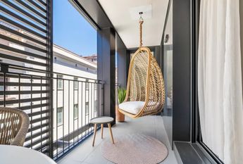 Carrer de Sors, Barcelona, Catalonia 08024