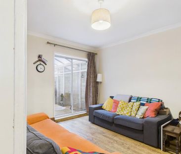 2 bedroom terraced house to rent - Photo 3