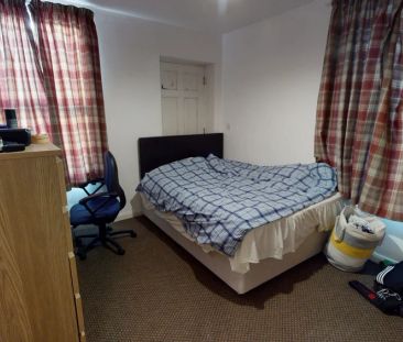 Flat 1 9 Heeley Road Selly Oak - Photo 2