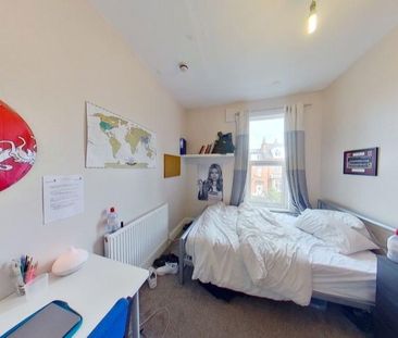 8 bedroom terraced house to rent - Photo 6