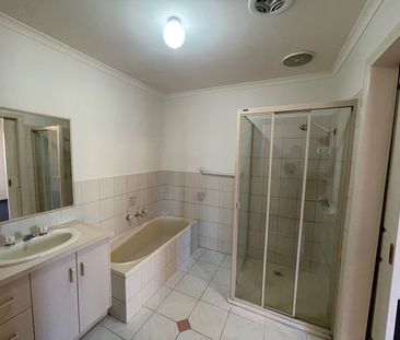 3/75 Hoffmans Road, Niddrie VIC 3042 - Photo 6