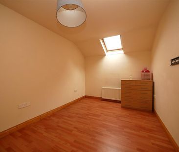 19 Hampton Court, Ballygowan, - Photo 4