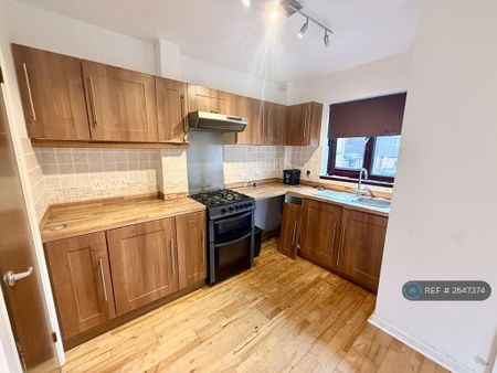 2 bedroom detached house to rent - Photo 2