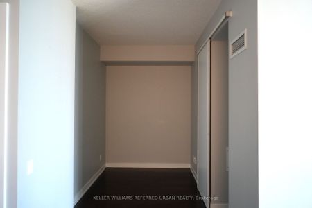 For Lease - 33 Charles Street Unit# 3401, Toronto, Ontario - Photo 3