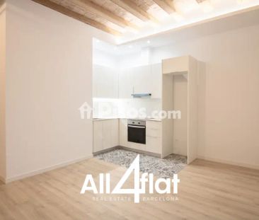 Piso en alquiler en Carrer d'Hostafrancs - Photo 1