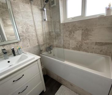 2 Bed Terraced House, Cunard Close, M13 - Photo 6