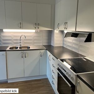 Östra Boulevarden 14 – Kristianstad - Photo 2