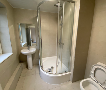 Flat 15, Samara Plaza, Room 2, LS2 9DU, Leeds - Photo 2