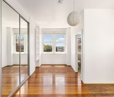 508/3-5 Greenknowe Avenue, Elizabeth Bay NSW 2011 - Apartment For R... - Photo 4