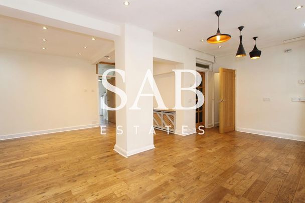 5 bedroom end of terrace house to rent - Photo 1