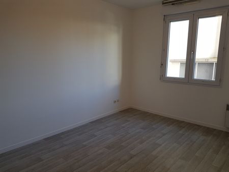 Location Appartement 2 Pièces 48 m² - Photo 2