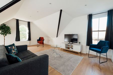 2 Bed Flat, Canadian Avenue, SE6 - Photo 3