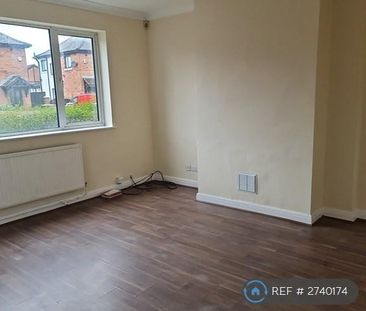 3 bedroom semi-detached house to rent - Photo 6