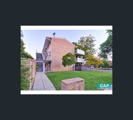 2/75 Keightley Road, Shenton Park, WA 6008 - Photo 4