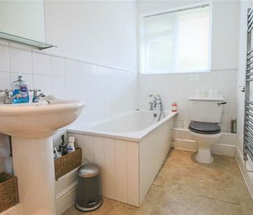 2 bedroom maisonette to rent - Photo 5