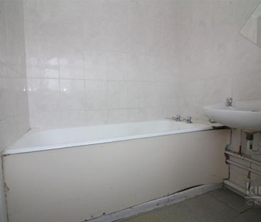 1 Bedroom Apartment To Let - Photo 3