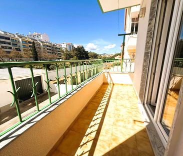 Apartamento com enorme terraço localizado em zona tranquila perto d... - Photo 4