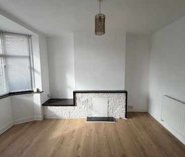 2 Bed End Terrace, Baltimore Road, B42 - Photo 2