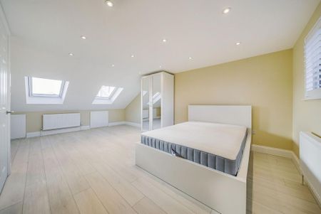 3 bedroom terraced house to rent - Photo 4