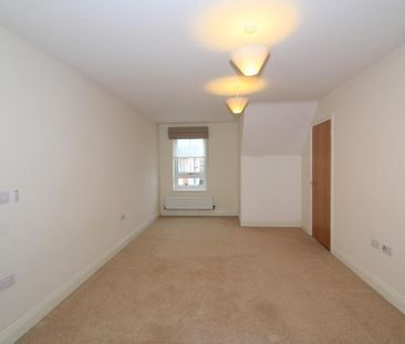 3 bedroom terraced house to rent - Photo 4