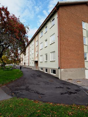 Lövåsvägen 8 - Foto 1