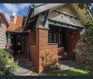 Charming 3-Bedroom Home in the Heart of Crows Nest - Photo 3