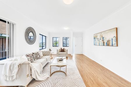 Family-Friendly Home in Colebee's Stonecutters Ridge Estate - Photo 3