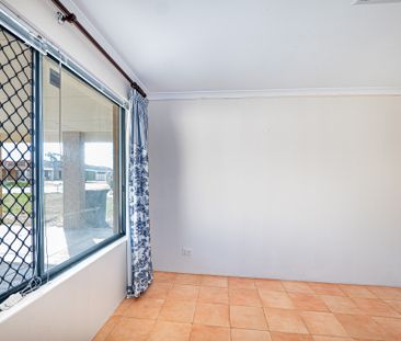 5 Holton Way, Cannington WA 6107 - House For Rent | Domain - Photo 2