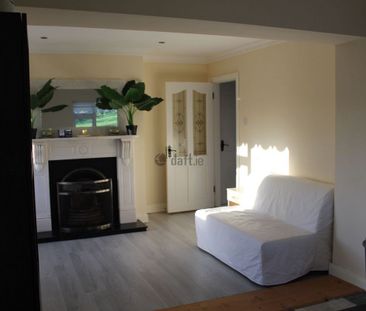 Apartment to rent in Cork, Rylane - Photo 5