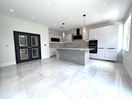 3 bedroom apartment to rent - Photo 5