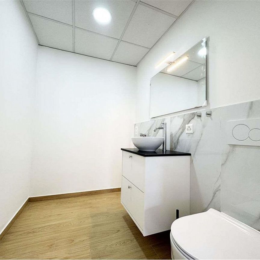 3.5-room apartment in the center of Lugano with partial lake view - Foto 1