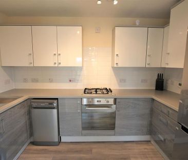 2 bedroom flat to rent - Photo 6