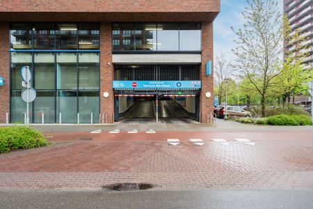 Te huur: Martinus Nijhofflaan 17 B - Photo 3