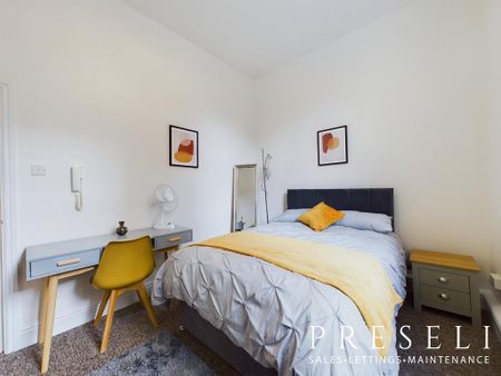 2 bedroom flat to rent - Photo 5