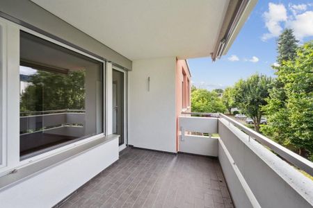Schöne 4.5 Zimmerwohnung im Grünen - in Ettingen - Photo 4