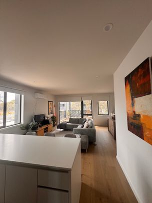 Point Cook - Photo 1