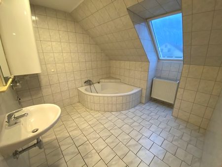Familienfreundliches Wohnen im Herzen der Thermenhauptstadt …! - Photo 3