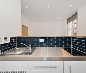 Studio to rent - Photo 6