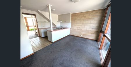 Central Geelong with a view. - Photo 3