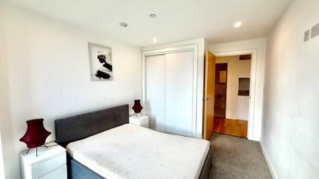 1 bedroom Flat To Let - Photo 4