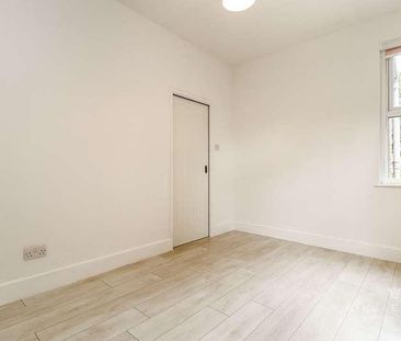 Cantelupe Road, East Grinstead, RH19 - Photo 4