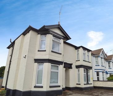 Morris Road, SO15 - Photo 4