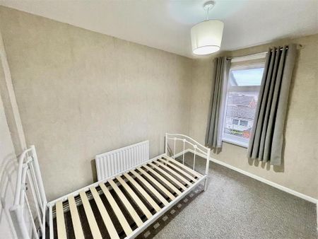 7b Rathgill Terrace, Bangor, BT19 7WF - Photo 4