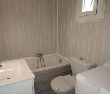 Location Appartement 2 pièces 48m² ANTIBES 06600 - Photo 5
