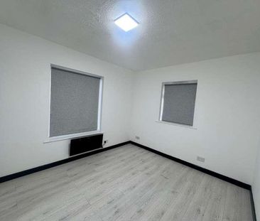 High Street, Harrold, MK43 - Photo 5