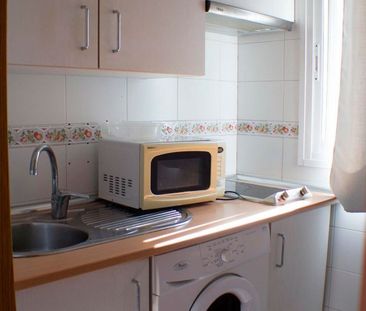 Piso de alquiler en Calle de Fereluz, Valdeacederas - Photo 4