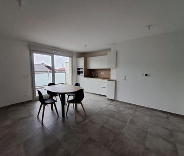 Location Appartement 2 pièces Meublé 41m² ST PIERRE EN FAUCIGNY 74800 - Photo 1