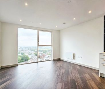 Eden Grove, Staines-upon-Thames, Surrey, TW18 4ZT - Photo 1