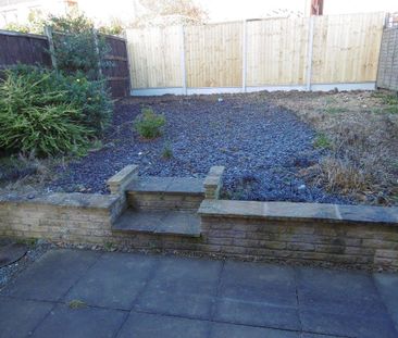 3 bedroom semi-detached house to rent - Photo 5